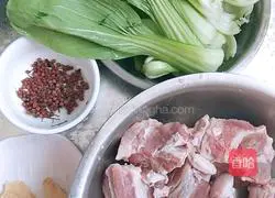 Illustration of how to make rapeseed bone soup 1