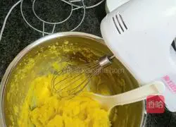 Illustration of making glutinous rice and sweet potato pancakes 3