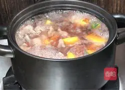 Pumpkin Tremella Lotus Seed Soup Practice illustration 6