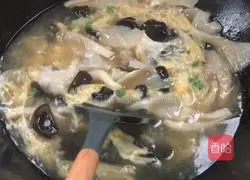 Illustration of how to make oyster mushroom egg soup 14