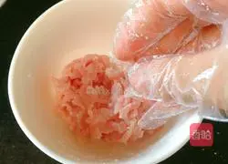 Illustration of how to make shredded pork and egg custard 6