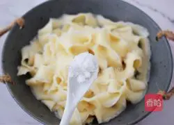 Illustration of the simple version of oil-splashed noodles 5