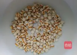 Illustration of how to make sweet bean curd and barley soup 2