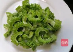 Illustration of how to make fried shrimps with bitter melon 3