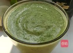 Illustration of how to make cucumber and peanut butter paste 4