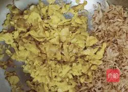 Illustration of how to make shrimp, egg and leek box 7