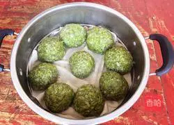 Illustration of how to make steamed yuqianwowo 11