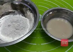 Illustration of how to make prawn cheese pizza 1