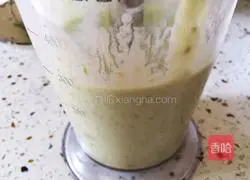 Avocado Banana Milkshake Recipe Illustration 7