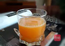 Illustration of how to make cantaloupe juice 5