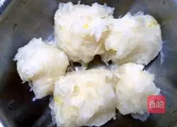 How to make traditional old fat fermented flour shredded radish cakes Illustration 1