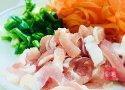 Illustration of how to make fried rice noodles (Cantonese style) 1