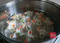 Illustration of how to make steamed dumplings with vegetables and shrimps and flowers in all seasons 12