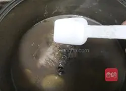 Black bean crucian carp soup recipe 17