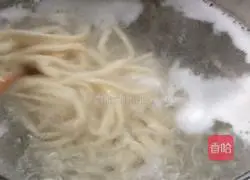 Illustrations of making handmade noodles 11