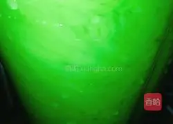 Cucumber juice Practice illustration 3