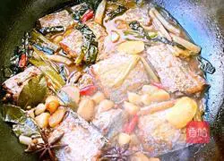 Illustration of home-style braised hairtail 8