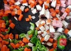 Golden Egg Fried Rice Recipe Illustration 7