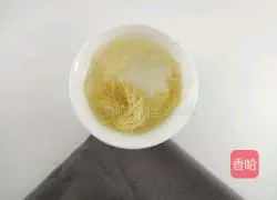 Yam, corn silk, black chicken soup to improve eyesight Illustrations of eye-catching practices 3