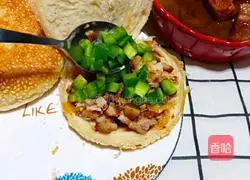 Illustration of how to make Roujiamo 8