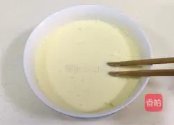 Illustration of how to make carrot and egg pancakes 5