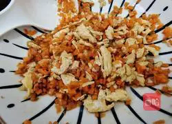 Illustration of how to make steamed stuffed buns with lanceol filling 9