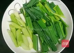 Illustration of how to make fried scallops with seafood sauce 5