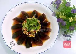 Illustration of how to make cucumber mixed with preserved eggs 6