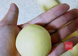 How to make cornmeal steamed buns Illustration 12