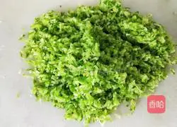 Illustration of how to make pork and radish dumplings 6