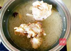 How to stew big bones with white radish Illustration 15