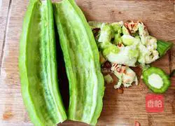 Illustration of how to make bitter melon and eggs 2