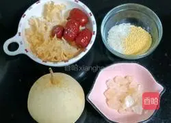 Illustration of how to make Tremella and Snow Pear Double Rice Paste 1