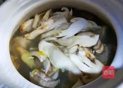 Fresh Matsutake Chicken Soup Illustration 9