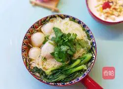 Illustration of how to make fish balls and bamboo noodles 10