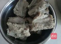 Lotus root, carrot and pork ribs soup recipe 4