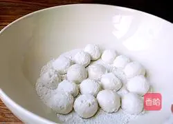 Illustration of making glutinous rice balls 20