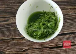 Illustration of how to make shredded radish meatballs 6