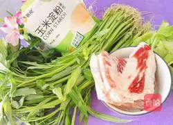 Illustration of how to make water spinach and dumpling soup 1