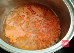 Illustration of how to make carrot egg rolls 6