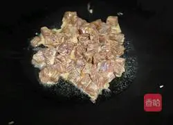 Illustration of how to make stir-fried beef cubes with king oyster mushrooms 6