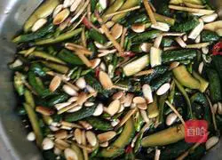 Illustration of how to make pickled cucumbers 3