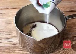 Mango Coconut Juice and Purple Rice Dew Recipe Illustration 5