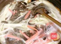 Illustration of how to make delicious hot and sour soup 5