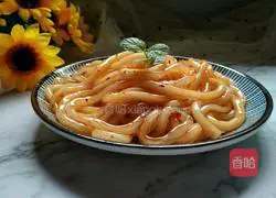 Illustration of how to mix QQ noodles with chili sauce 11