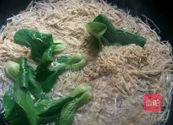 Illustration of how to make large boiled dried shreds 16