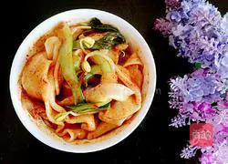 Illustration of Shaanxi oil-pulled noodles 11