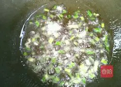 Illustration of how to cook carrots and fungus 3