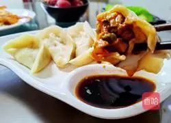 Illustration of how to make shrimp dumplings 11