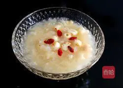 Illustration of how to make rock sugar, tremella and lotus seed soup 8